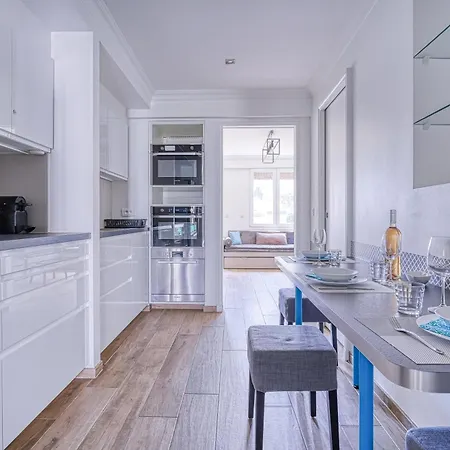Le Marignan Apartment